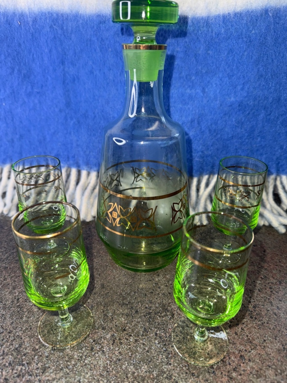 Green Glass Decanter and 4-Piece Liqueur Glass Set with Gold Accents